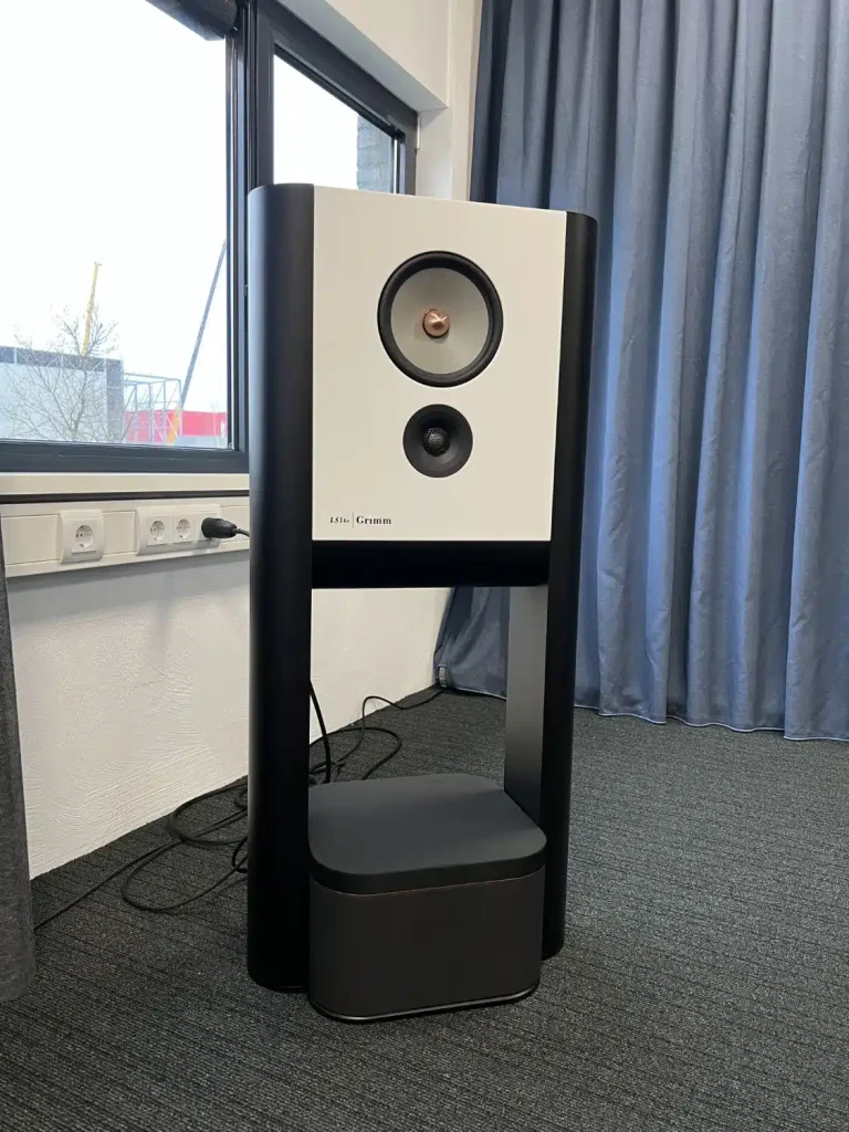 Ensemble avec une enceinte LS1be et un caisson SB1