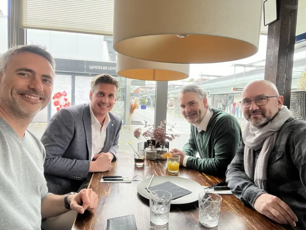 Jean-François ORTH(moi), Paul RASSIN, Ivo SPARIDAENS et Marc LOUBEAU (importateur exclusif des produits AEQUO AUDIO en France)