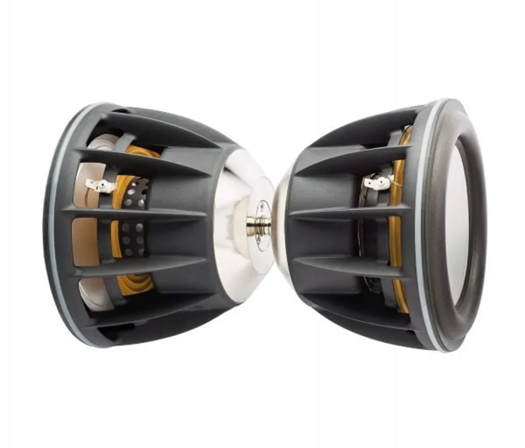 AudioKey Sur Les Vivid Audio Kaya 45 04