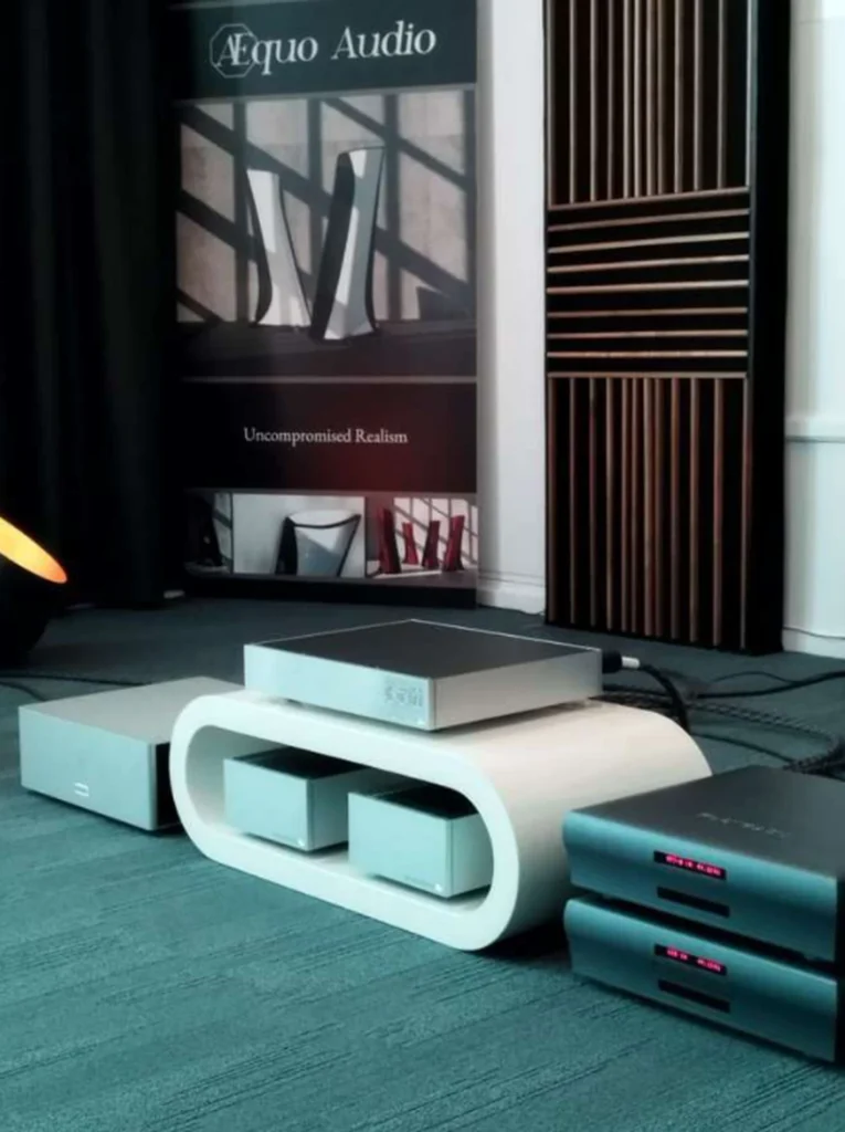 Audiophile Magazine Sur Les WestminsterLab Quest Et Rei 8