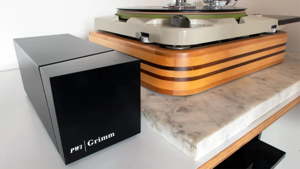 Ecoustics Sur Le Phonostage Grimm Audio PW1 01