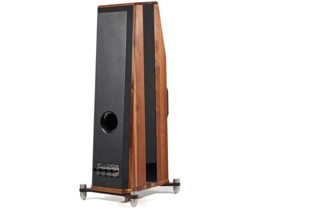 Fidelity Magazine sur les enceintes Peak Consult Sinfonia 03