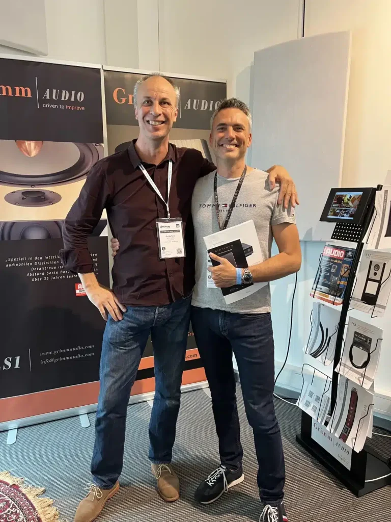 Guido TENT et moi (Jean-François ORTH) dans la salle Grimm Audio
