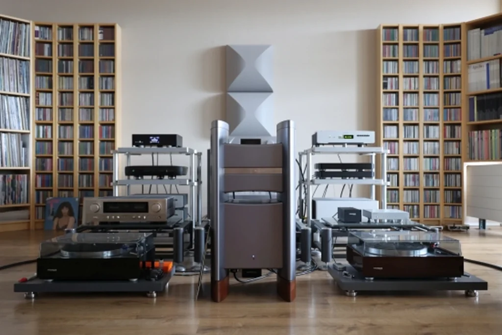 HFA Eclipse Stereo 15