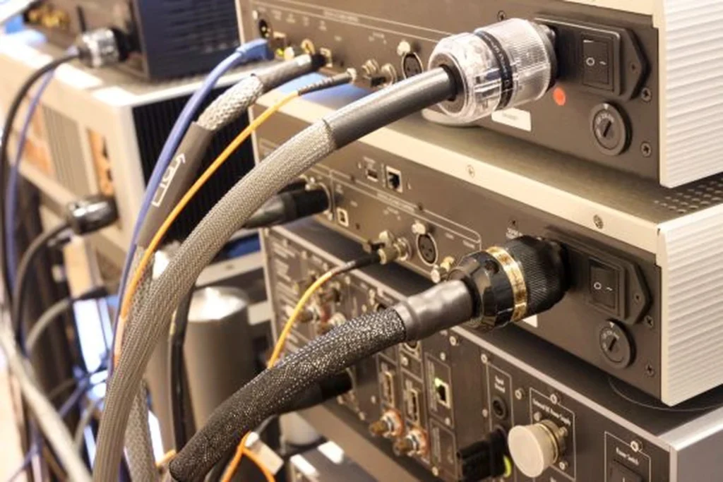 Hi Fi Advice HFA Sur Le Playback Designs MPD 6 10