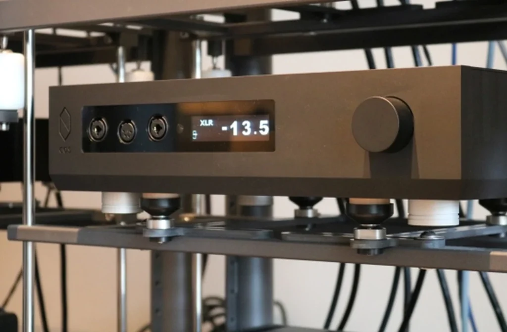 Hi Fi Advice Sur Le Cos Engineering D10 17