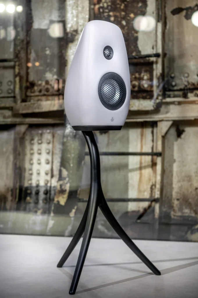 Hi Fi Sur Les Vivid Audio Kaya S12 01