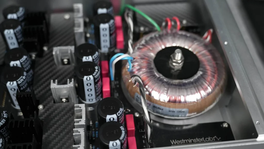 HiFi 388 sur le phonostage WestminsterLab Monologue 02_1