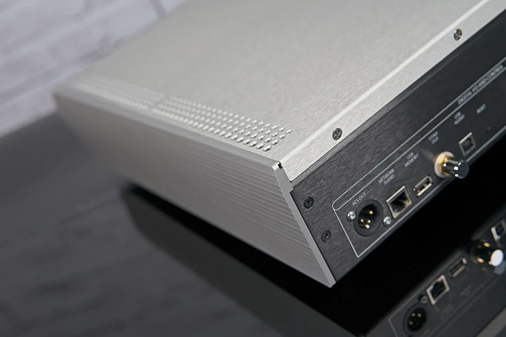 HiFi Knigths Sur Le DAC Playback Designs MPD 6 Et Le Streamer MPS X 12