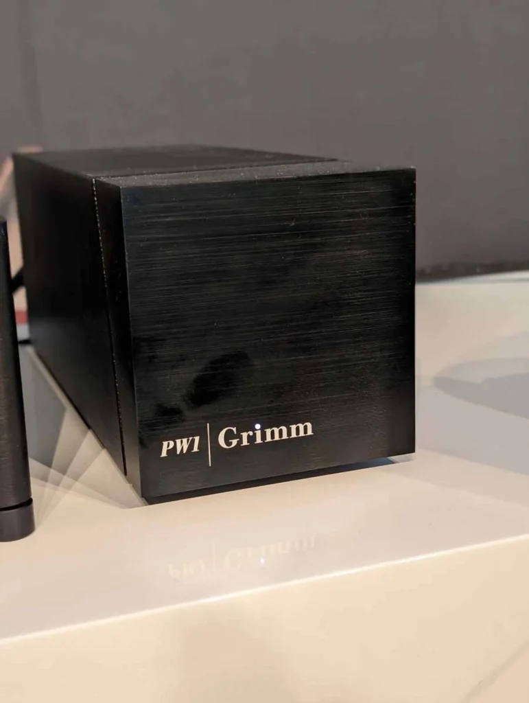 HiFi Pig sur le phonostage Grimm Audio PW1 05