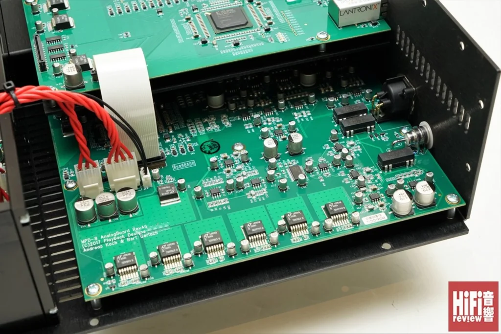 HiFi Review sur les Playback MPD-8 (DAC) et MPT-8 (transport) 17