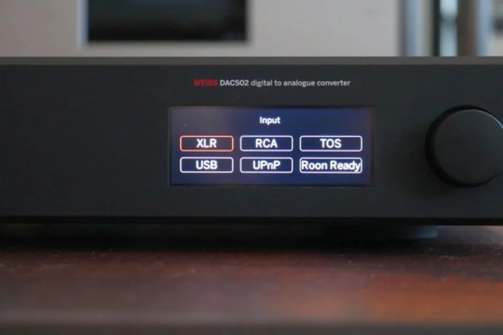 Hifi Advice HFA Sur Le Weiss DAC502 02