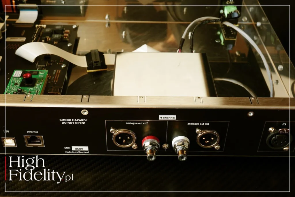High Fidelity.pl Sur Le Weiss DAC502 4CH 01