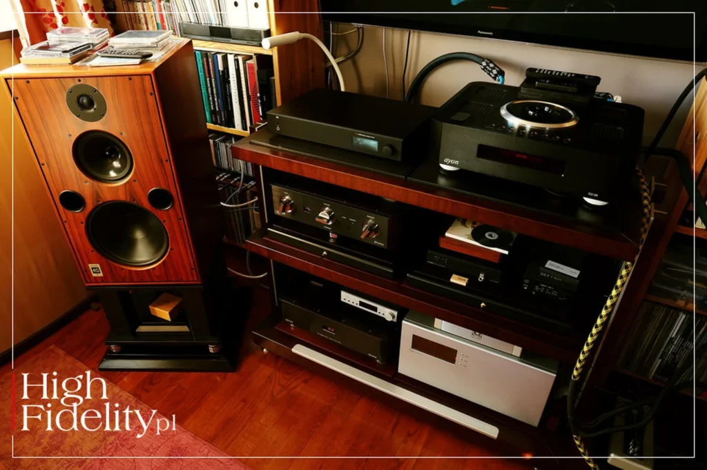 High Fidelity.pl Sur Le Weiss DAC502 4CH 04