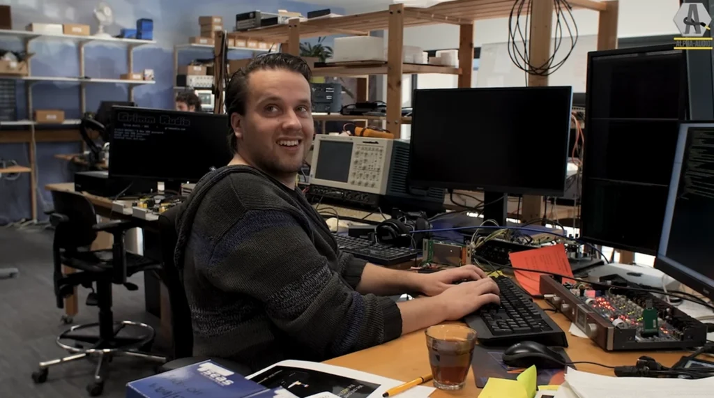 Interview De Eelco GRIMM Par Alpha Audio Sur Le MU2 VIDEO 5