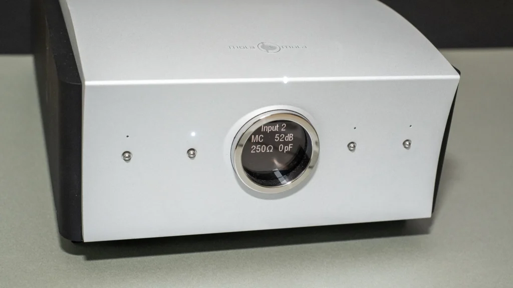 LB Tech Reviews sur le phonostage Mola-Mola Lupe 03