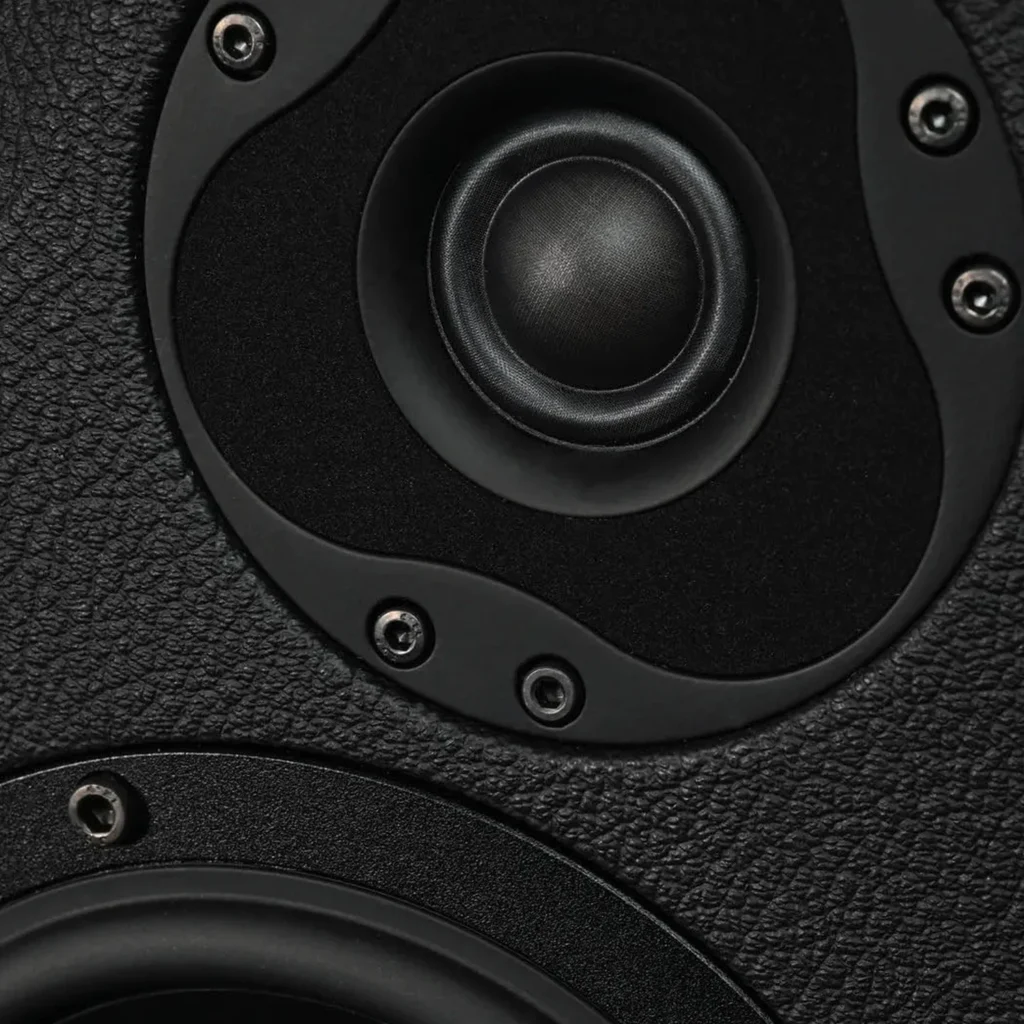 Le magazine français Haute-Fidélité sur les enceintes Peak Consult Sonora 02