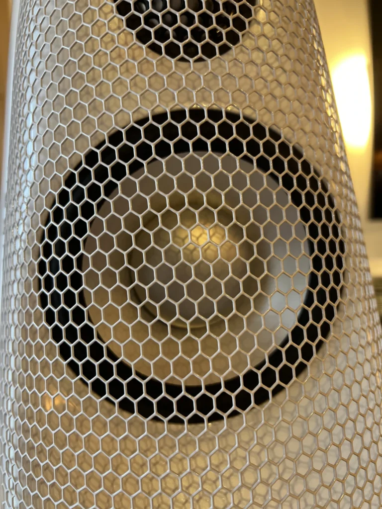 Mars 2025 Vivid Audio G2 5