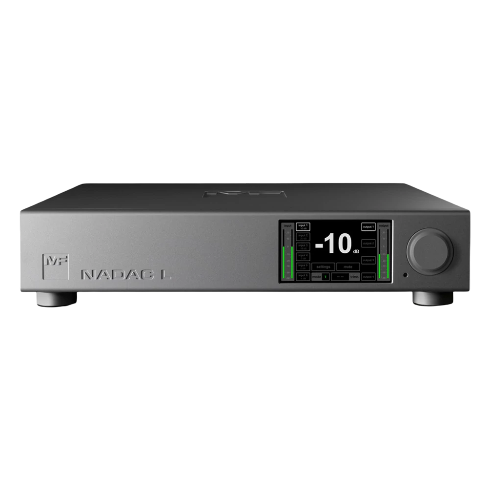 Préamplificateur Master Fideility NADAC-L vu de face avec le volume à -10dB et des barres verticales vertes qui indiquent que le volume est correct