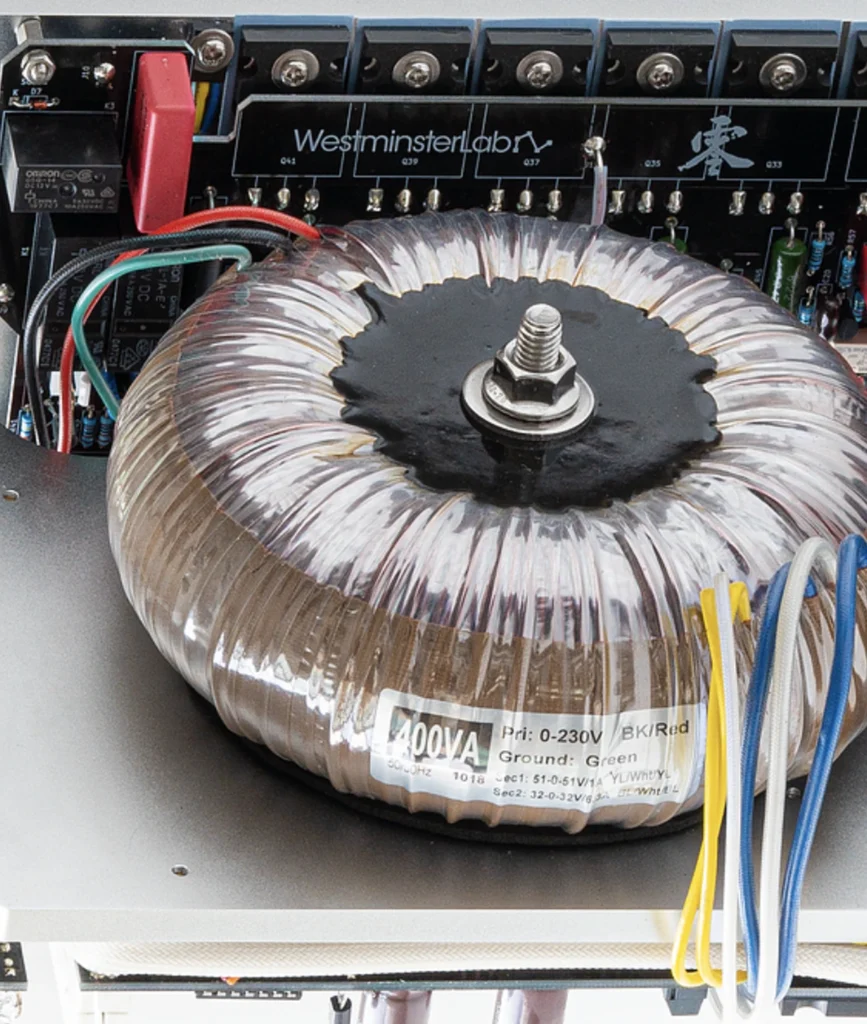 Mono & Stereo sur les amplificateurs monoblocs WestminsterLab Rei 15