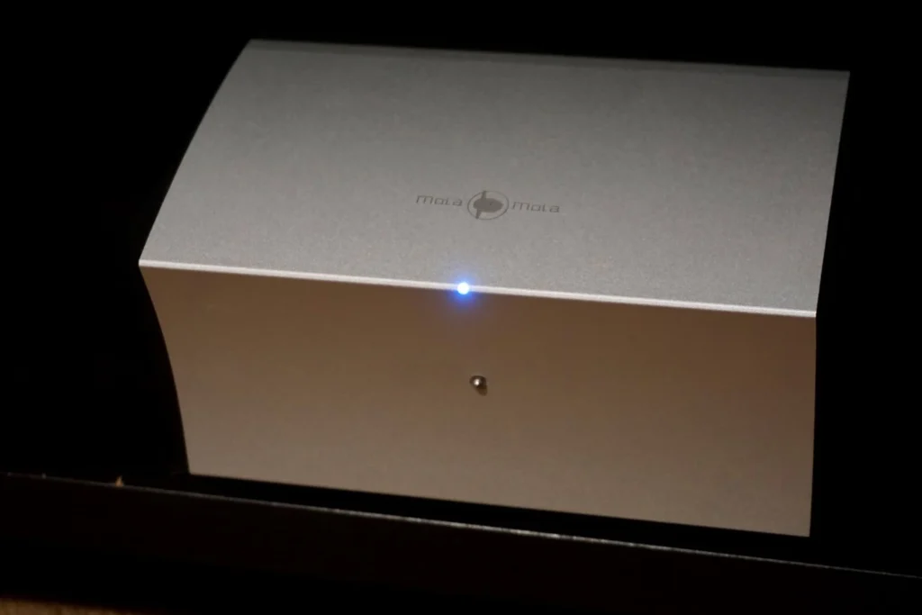 Part-Time Audio sur l’ampli stéréo Mola-Mola Perca 07