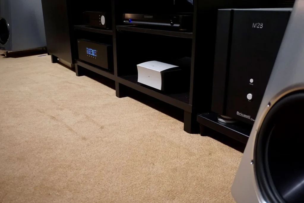 Part-Time Audio sur l’ampli stéréo Mola-Mola Perca 10