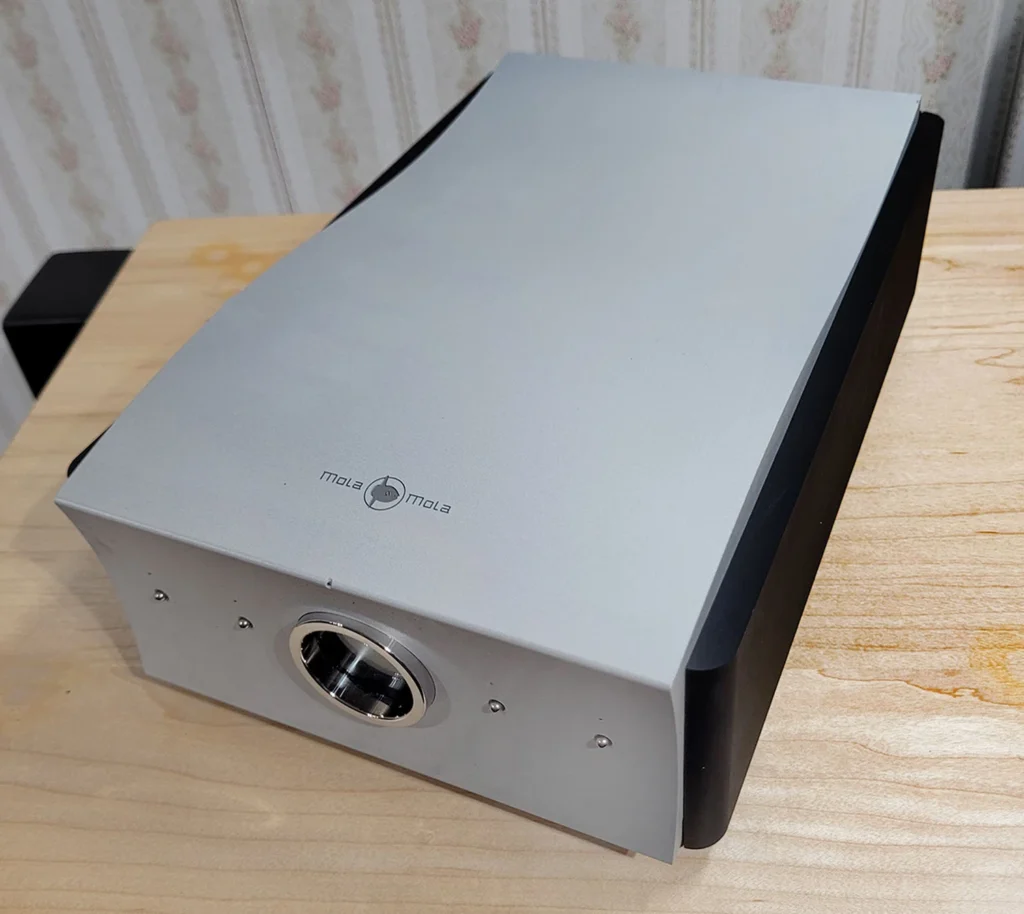 Part Time Audiophile sur le phono Mola-Mola Lupe 02