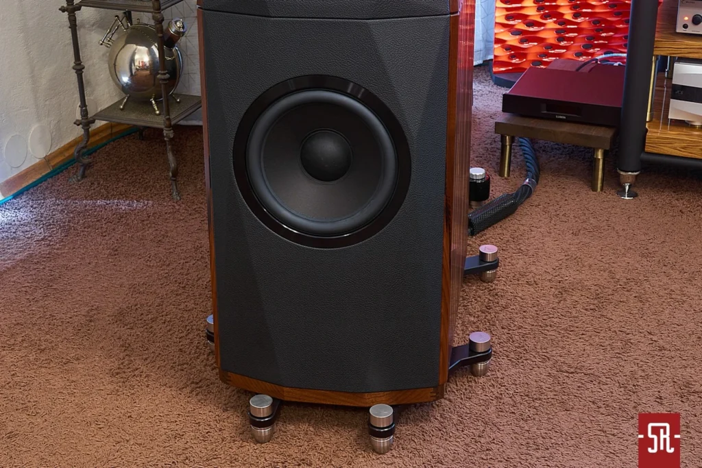 Sound Rebels sur les enceintes Peak Consult Dragon Legacy 11