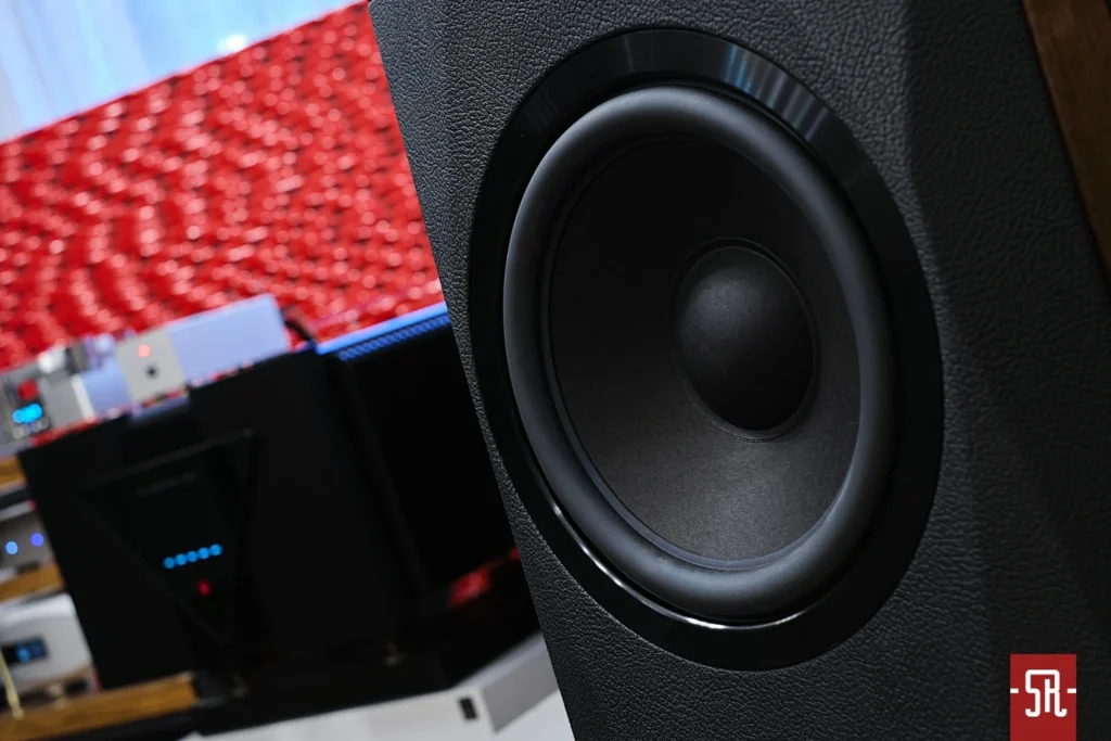 Sound Rebels sur les enceintes Peak Consult Dragon Legacy 31