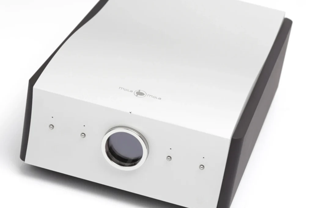 SoundStage Ultra sur le phonostage Mola-Mola Lupe 04