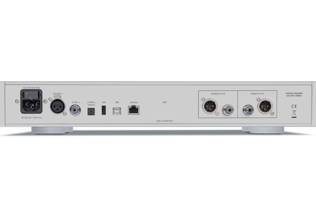 Soundstage Australia Teste Le DAC Weiss Helios 01