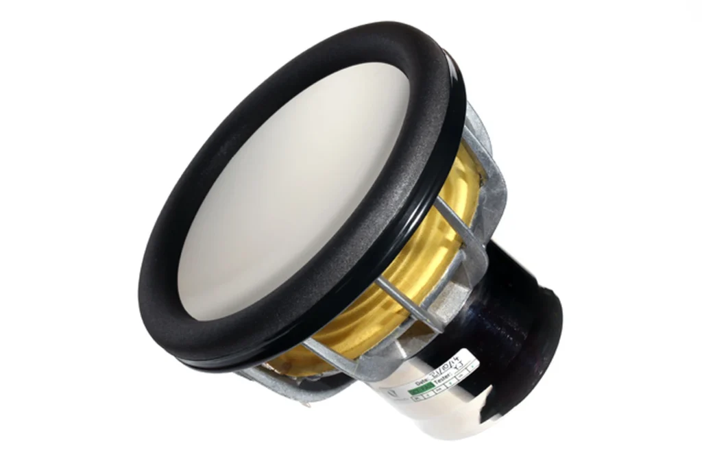 Soundstage Ultra Vivid Audio Kaya 45 4