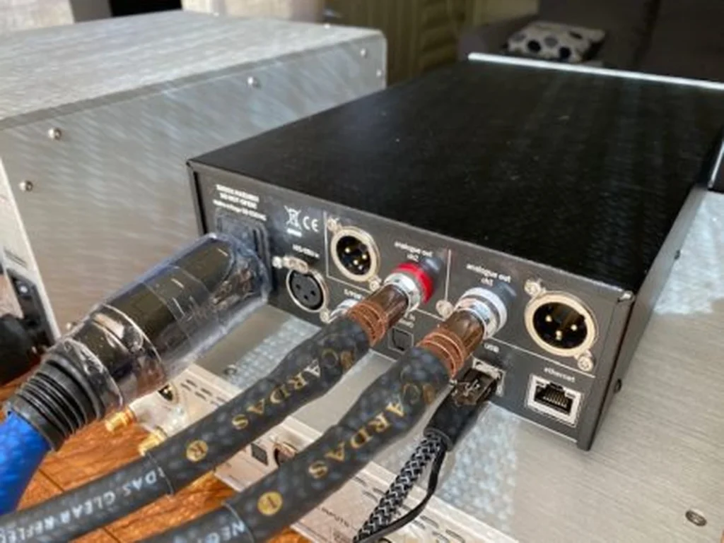 Steve HUFF Sur Le Weiss DAC501 10