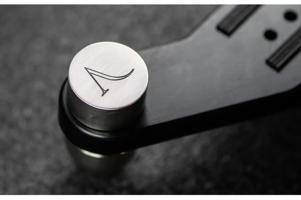 Tone Audio sur les enceintes Peak Consult Sinfonia 02