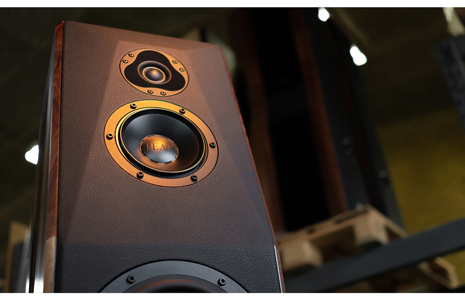 Tone Audio sur les enceintes Peak Consult Sinfonia 03