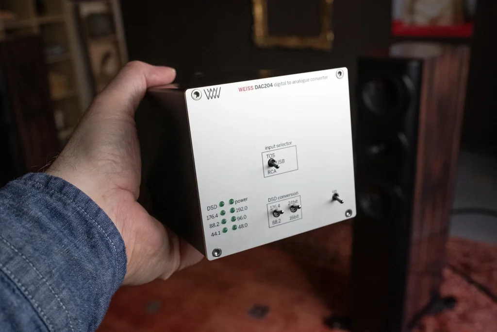 Twittering Machines Sur Le Weiss DAC204 03