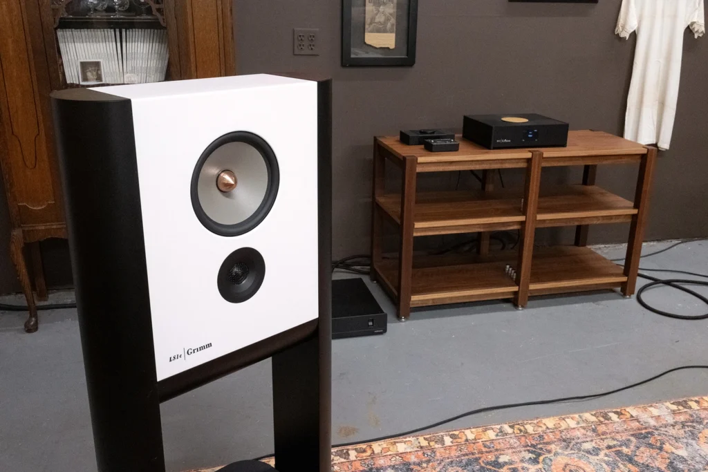 Twittering Machines Sur Les Enceintes Actives Grimm Audio LS1c 05