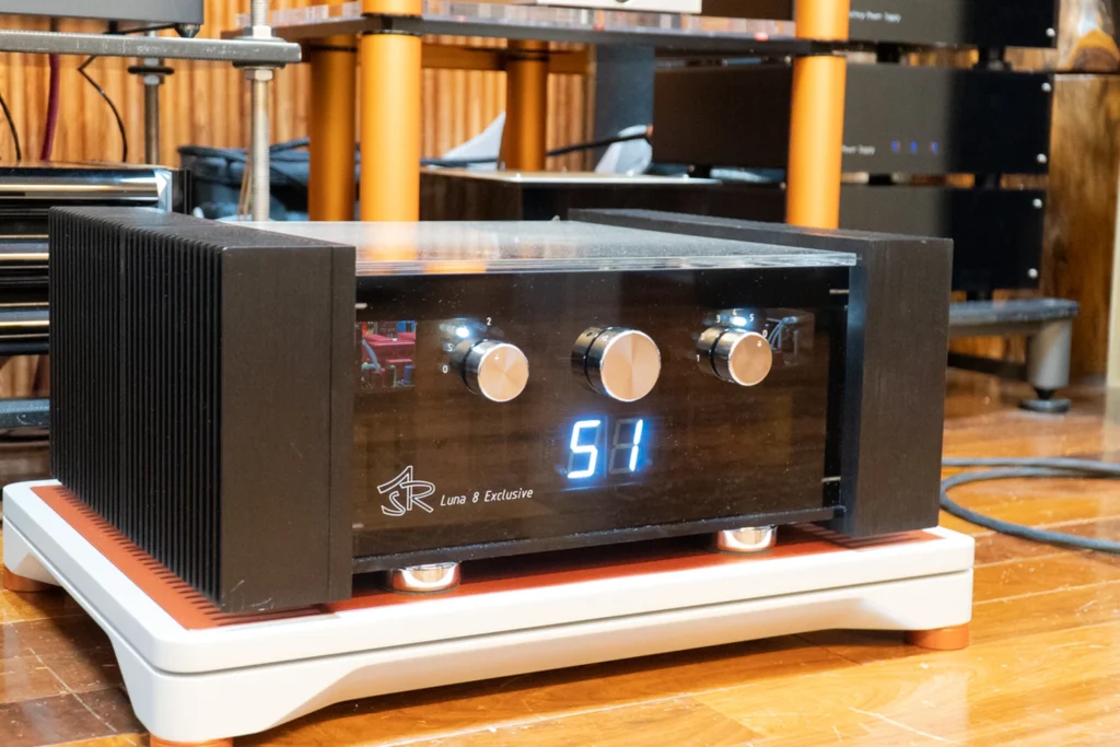 U Audio sur l’enceinte colonne Marten Parker Trio 06