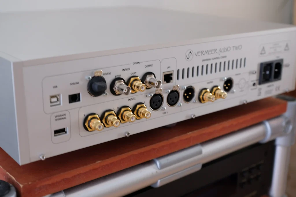 Voir Emouvoir Vermeer Audio Two 3