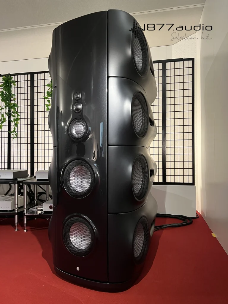 Zoom sur une enceinte Vivid Audio Moya M1